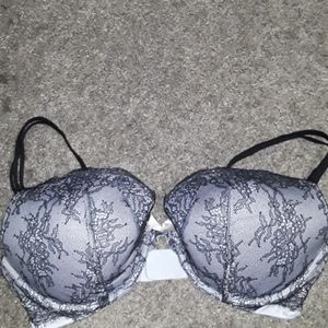 Victoria's Secret 36DD bra